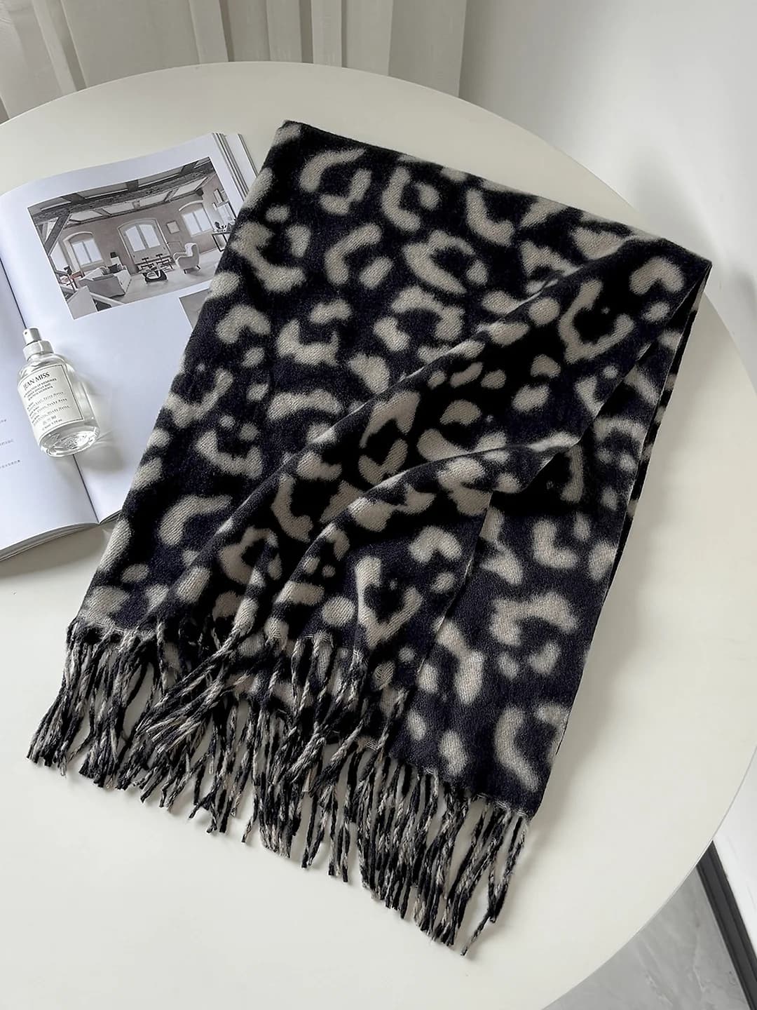Black-cream