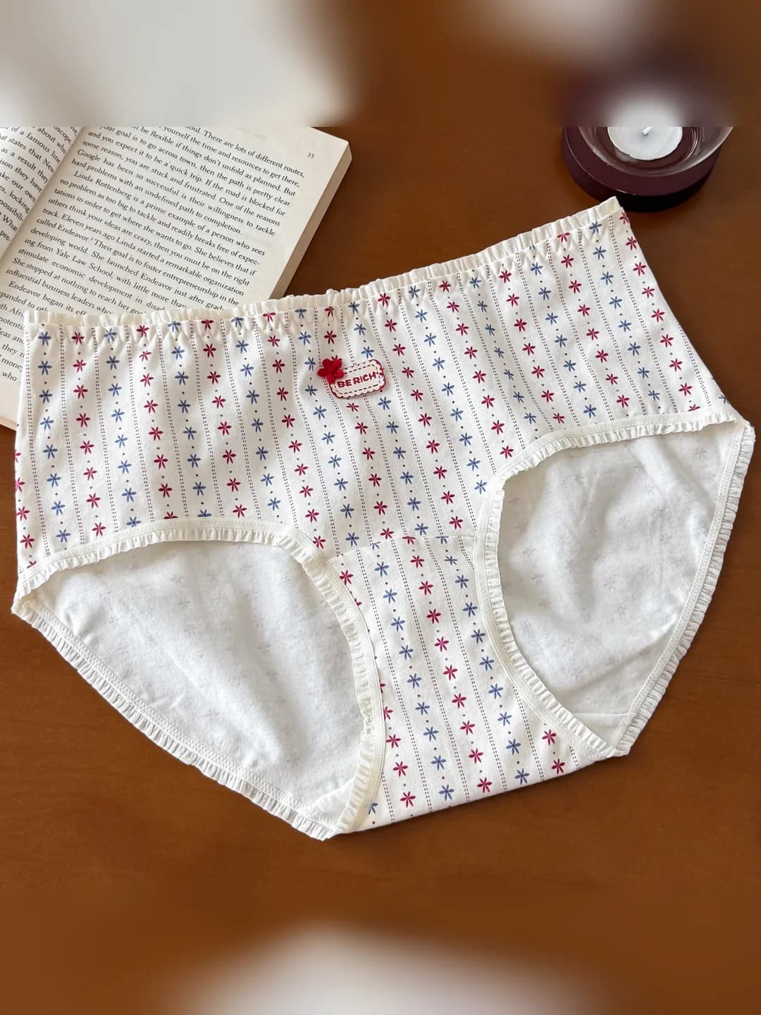 White base cross pattern