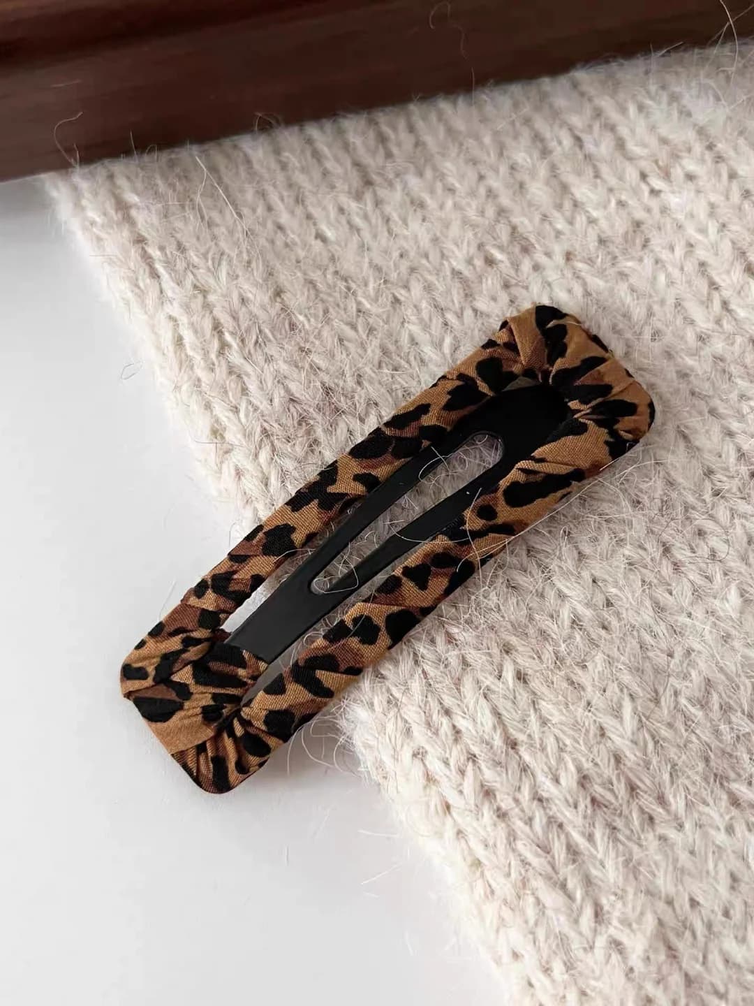 Leopard qisqich, kvadrat