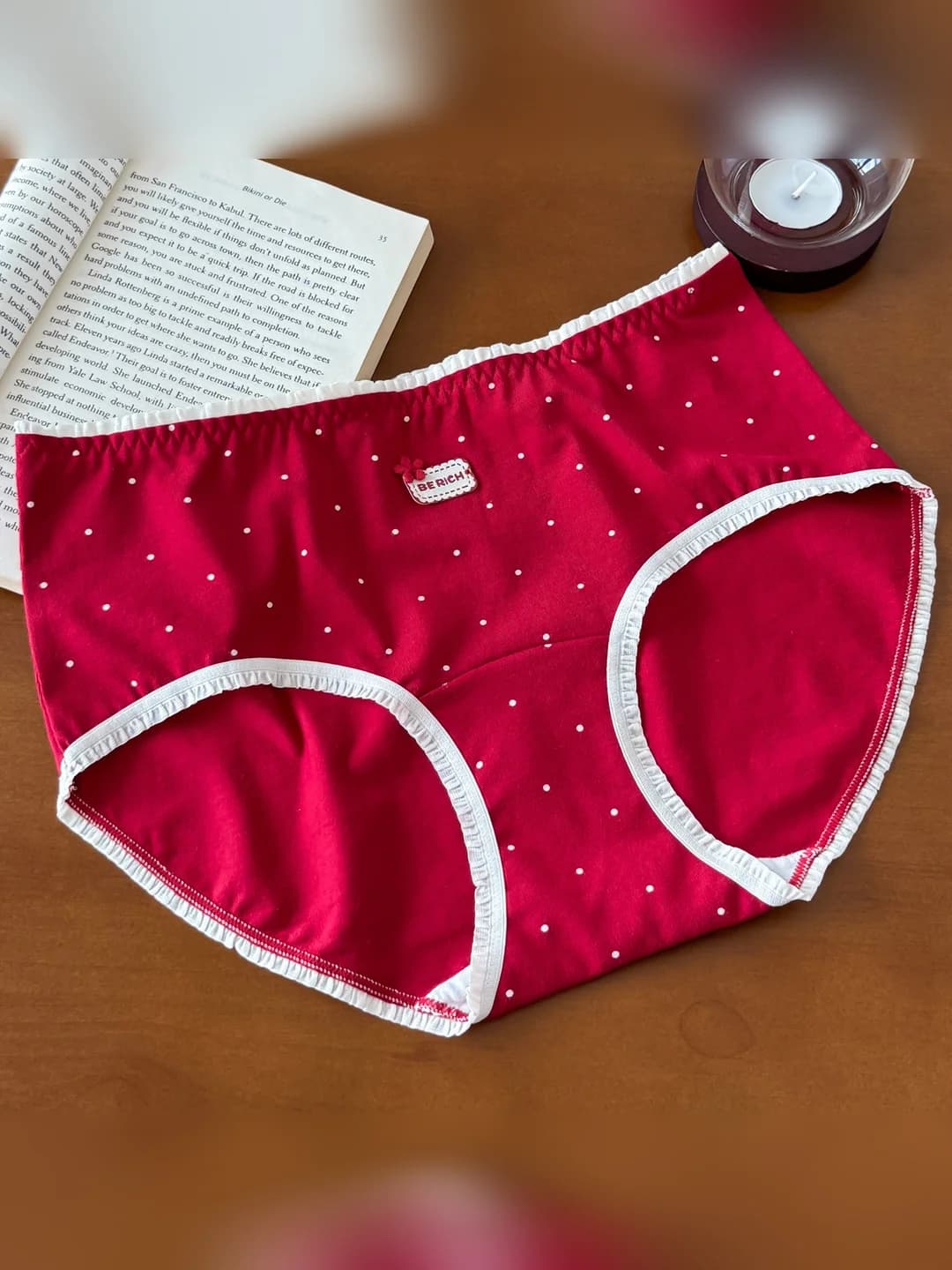Red base dots