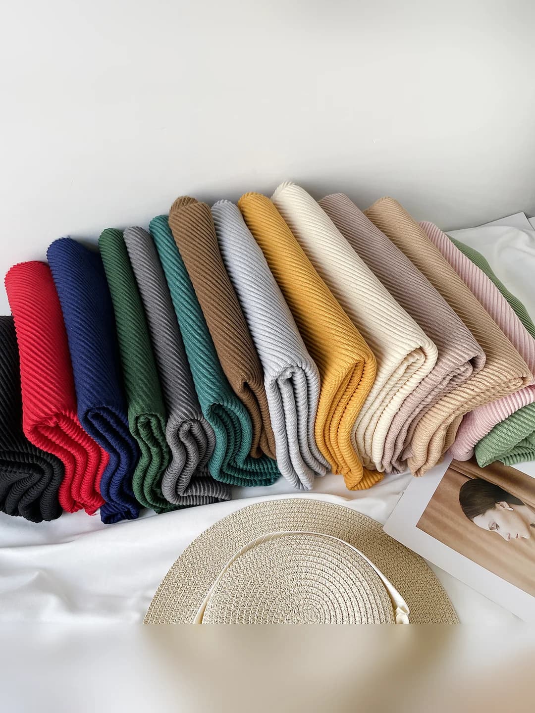 Women's solid colour scarf, available in several colours, pleated, mid-long, faux cashmere, 100% polyester, autumn-winter, warm