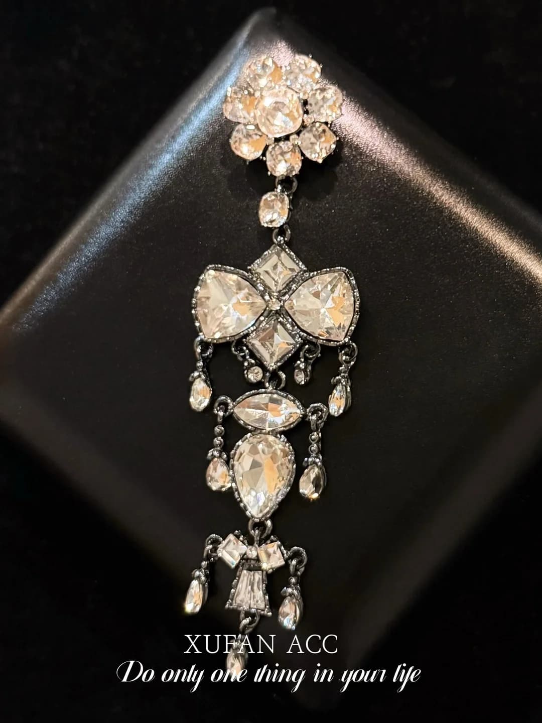 Embellished bow fringe brooch