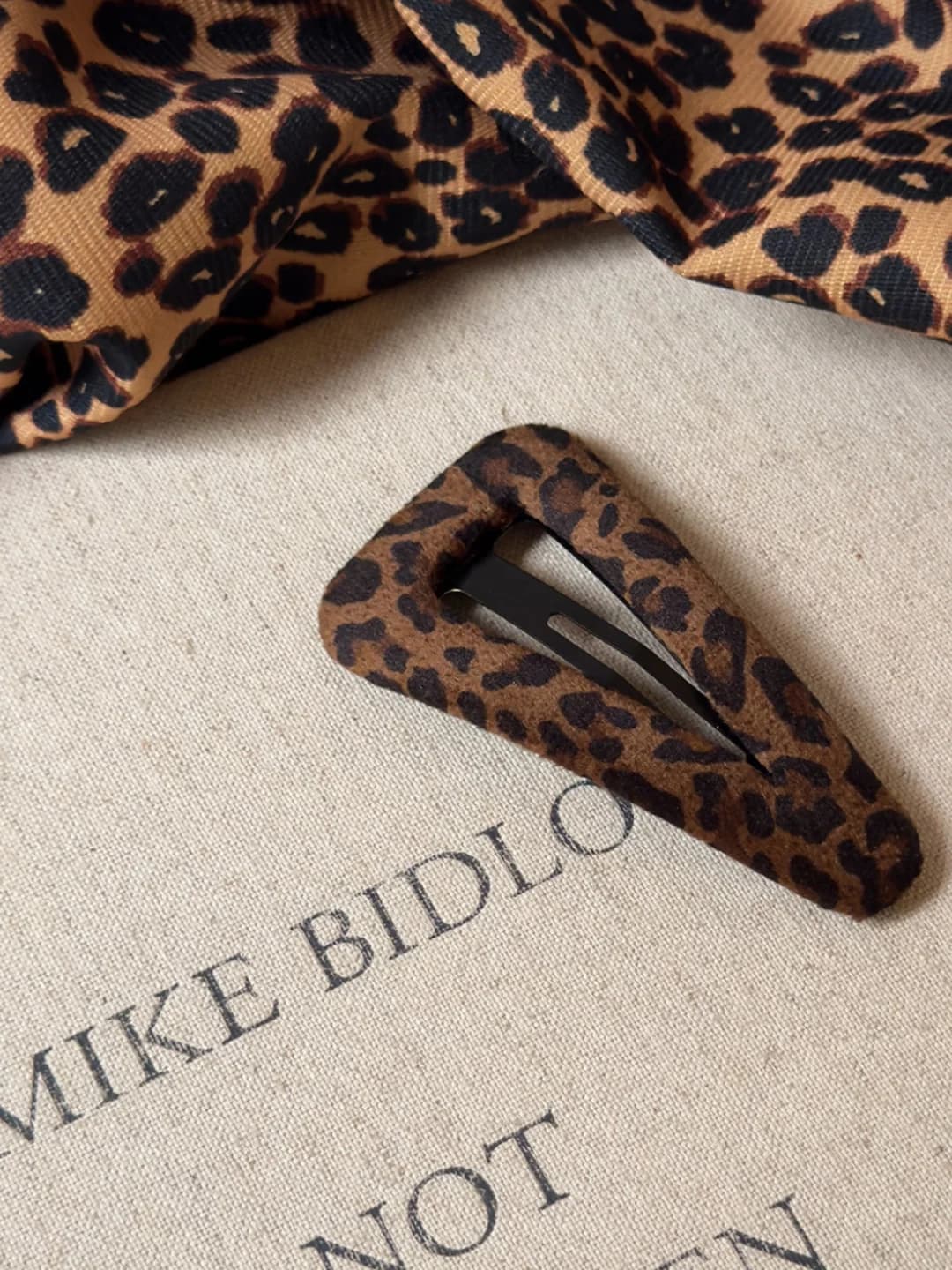 Barxat leopard uchburchak BB klips
