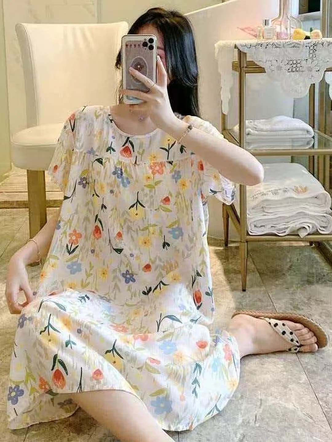 Large size, beige floral