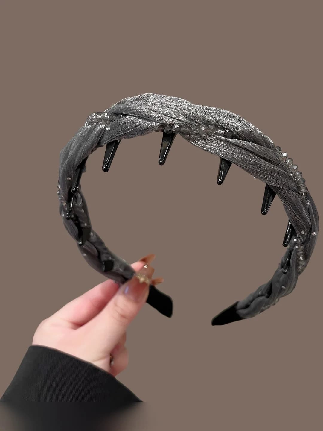 Серый шифон со стразами