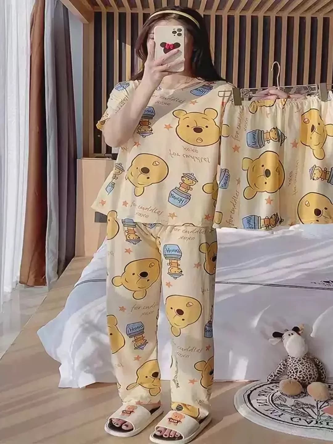 3-piece, honey-pot yellow bear