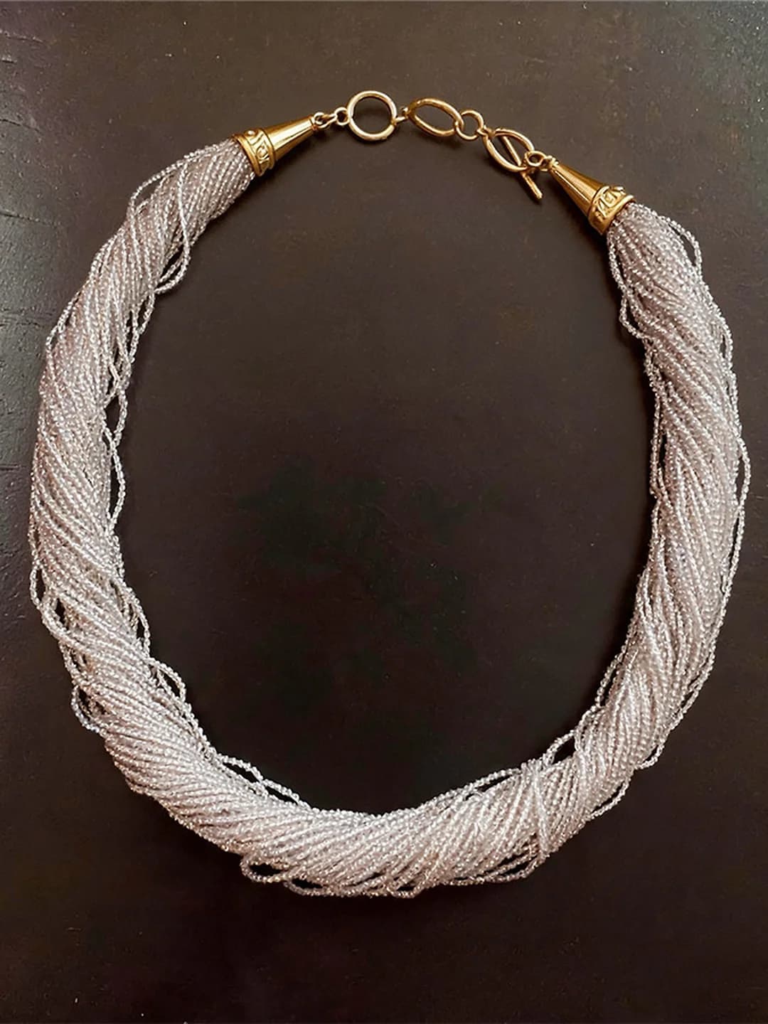Zanjir - Oltin - Oq