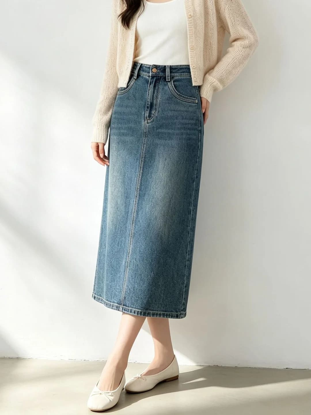 Women's retro distressed denim midi skirt with slit, high waist, petite, slimming, straight cut, for commuting