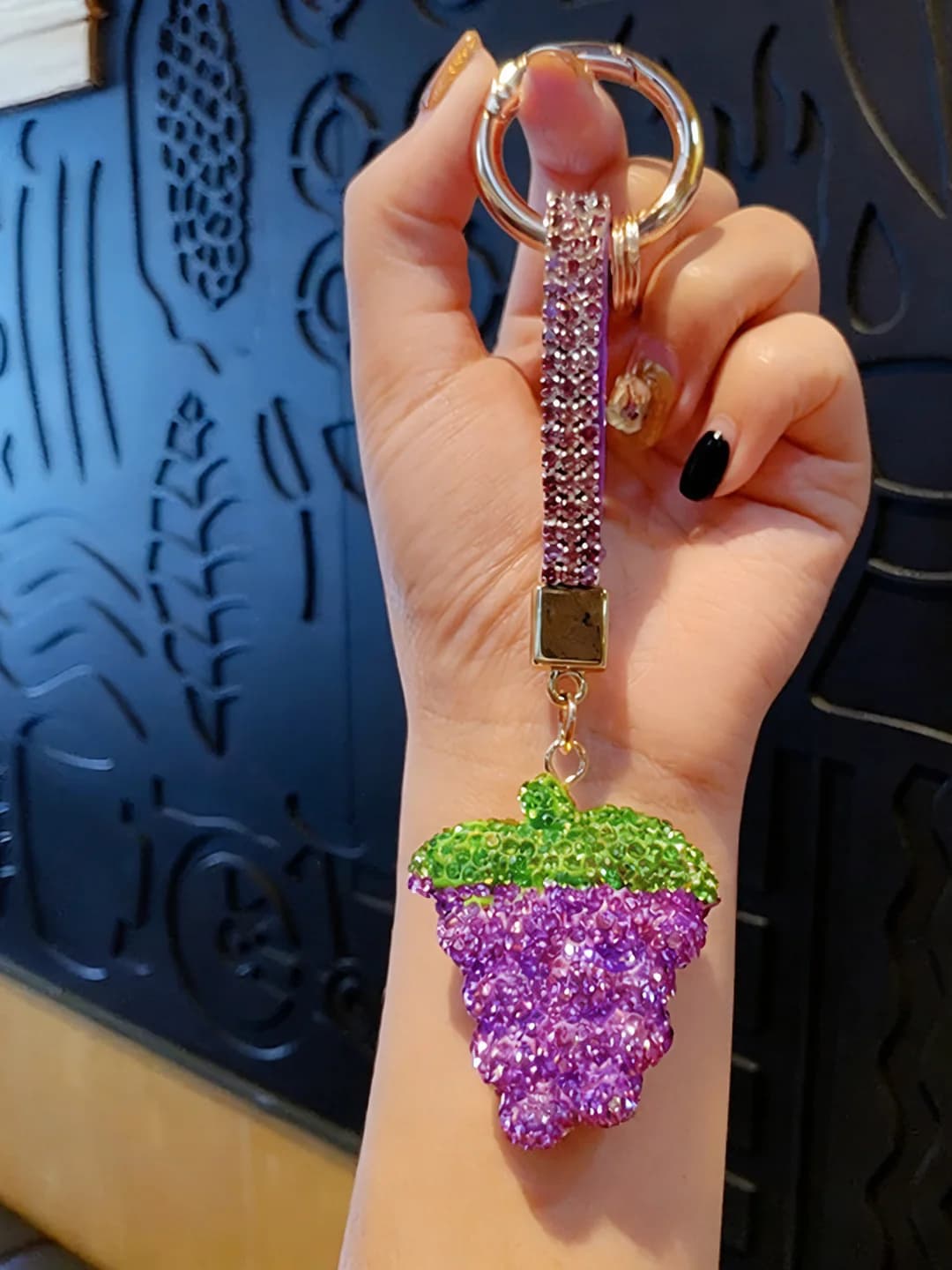Light purple rhinestone grape set
