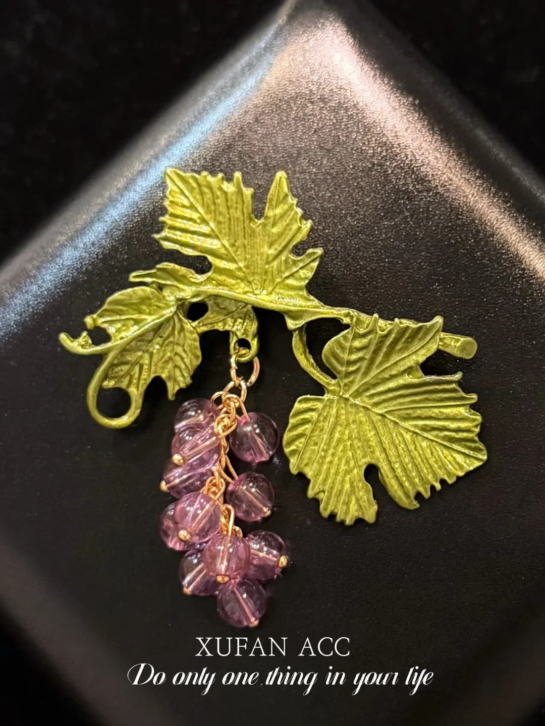 Small grape brooch