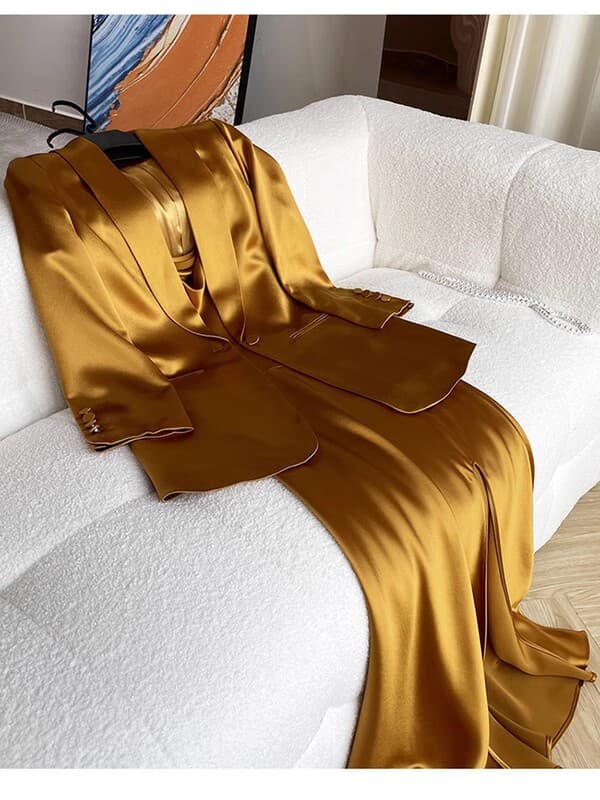 Women's satin blazer and skirt suit, 45-degree bias cut, shawl collar, bracelet-length sleeve, acetate fabric