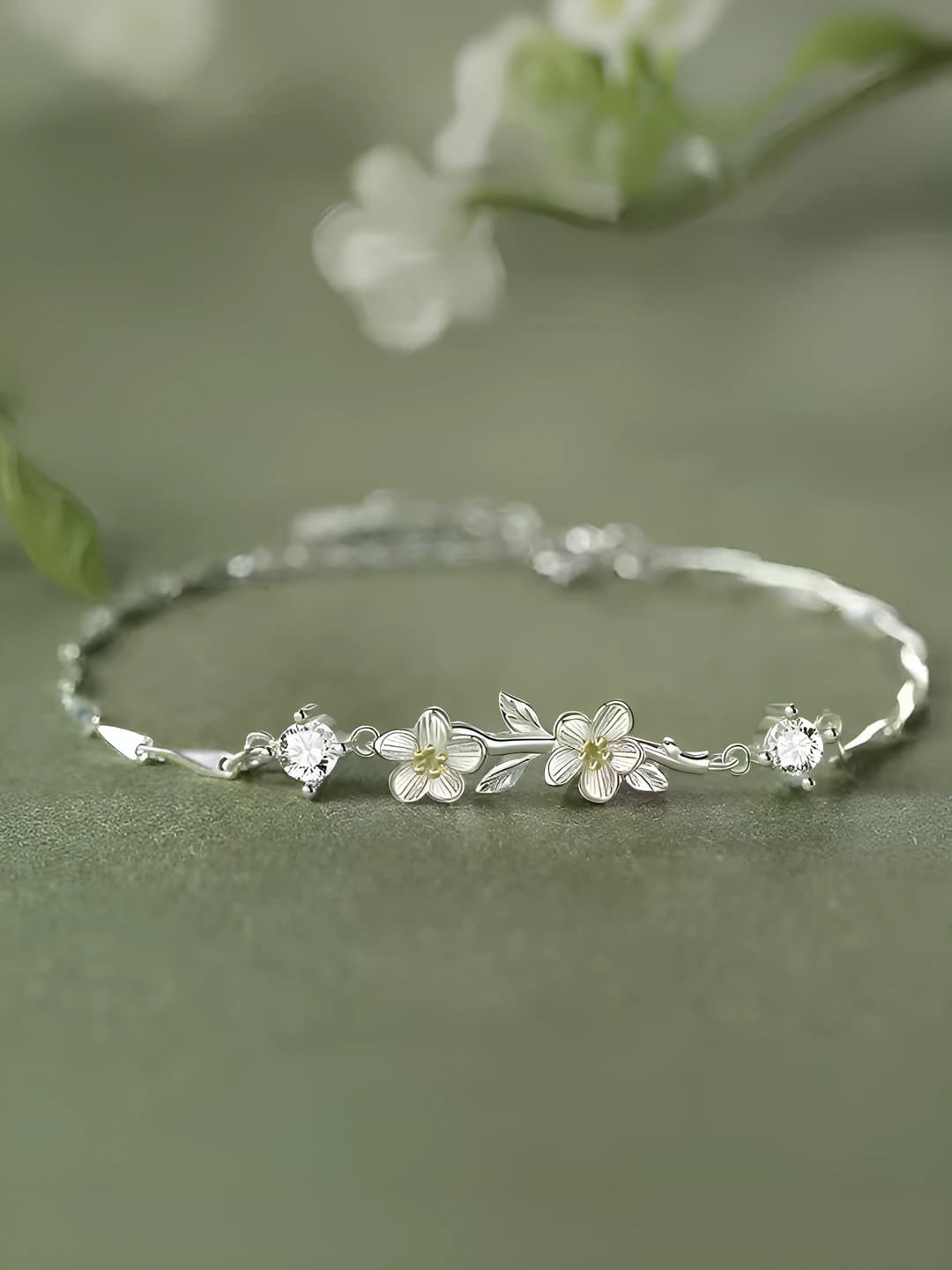 Women's light luxury bracelet: crown, flowers, bow, U-shape, star, heart shapes, country style
