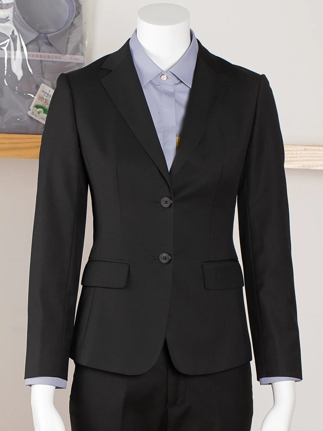 Women's wool-look trouser suit set: blazer and long trousers, long sleeve, polyester fabric, autumn, formal style